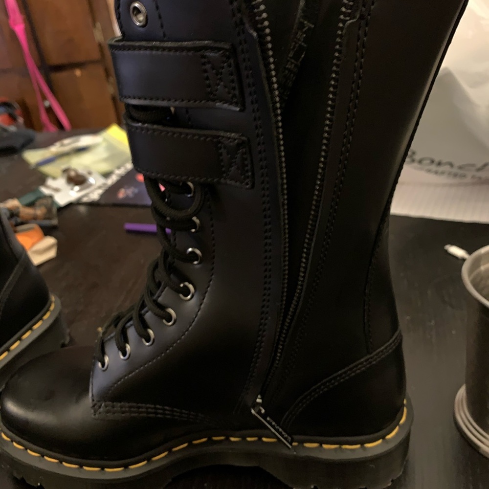 Dr Martens Caspian Alt Boots
